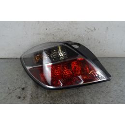 Fanale Stop Posteriore SX Opel Astra H 3p Dal 2004 al 2011 Cod 93190790  1741877399499