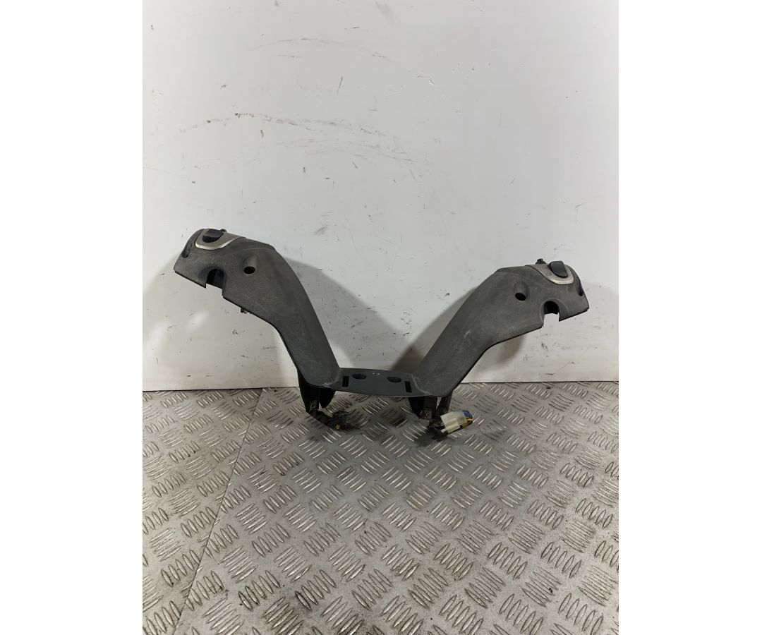 Carena Coprimanubrio Anteriore Qooder Quadro3 Dal 2015 Al 2018  1741947543135