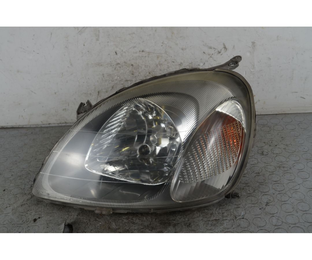 Faro Anteriore SX Toyota Yaris Dal 1999 al 2005 Cod 8115052021  1742203094699