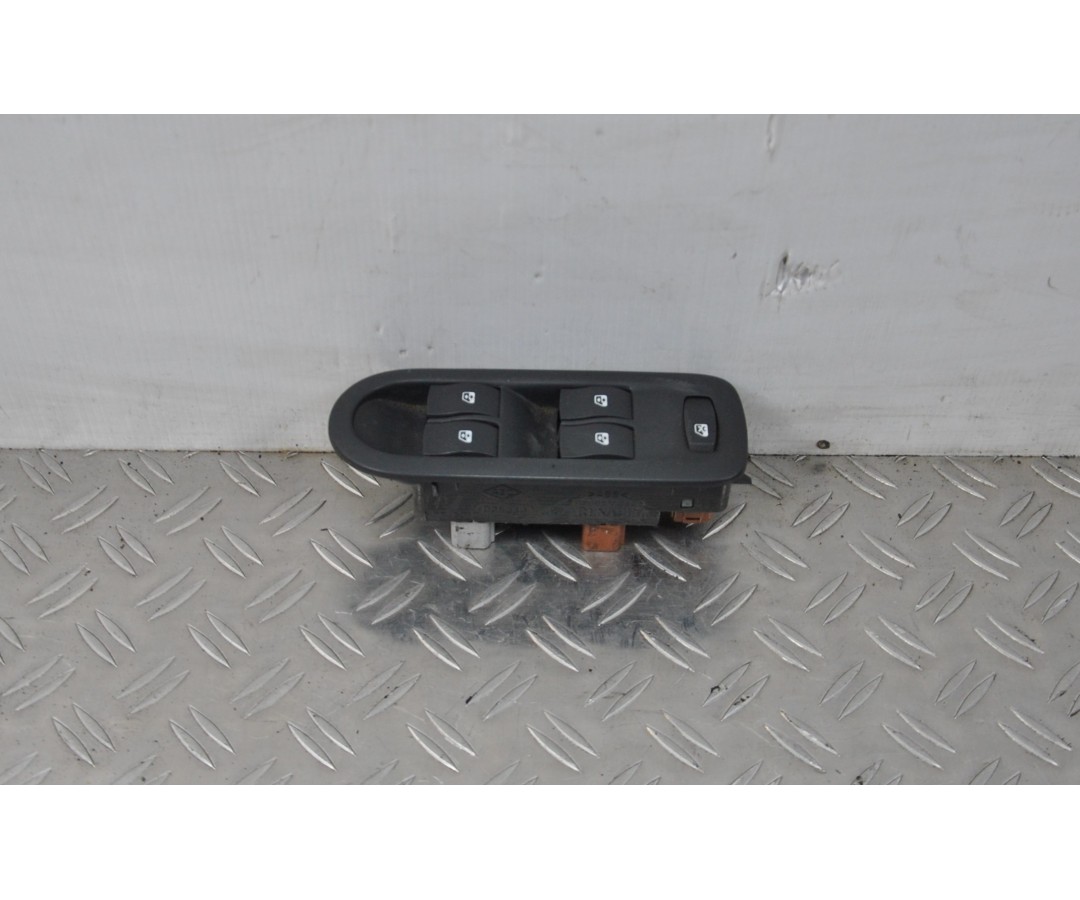 Pulsantiera Alzacristalli anteriore SX Renault Megane II dal 2002 al 2010 cod 8200160603  1620199057853
