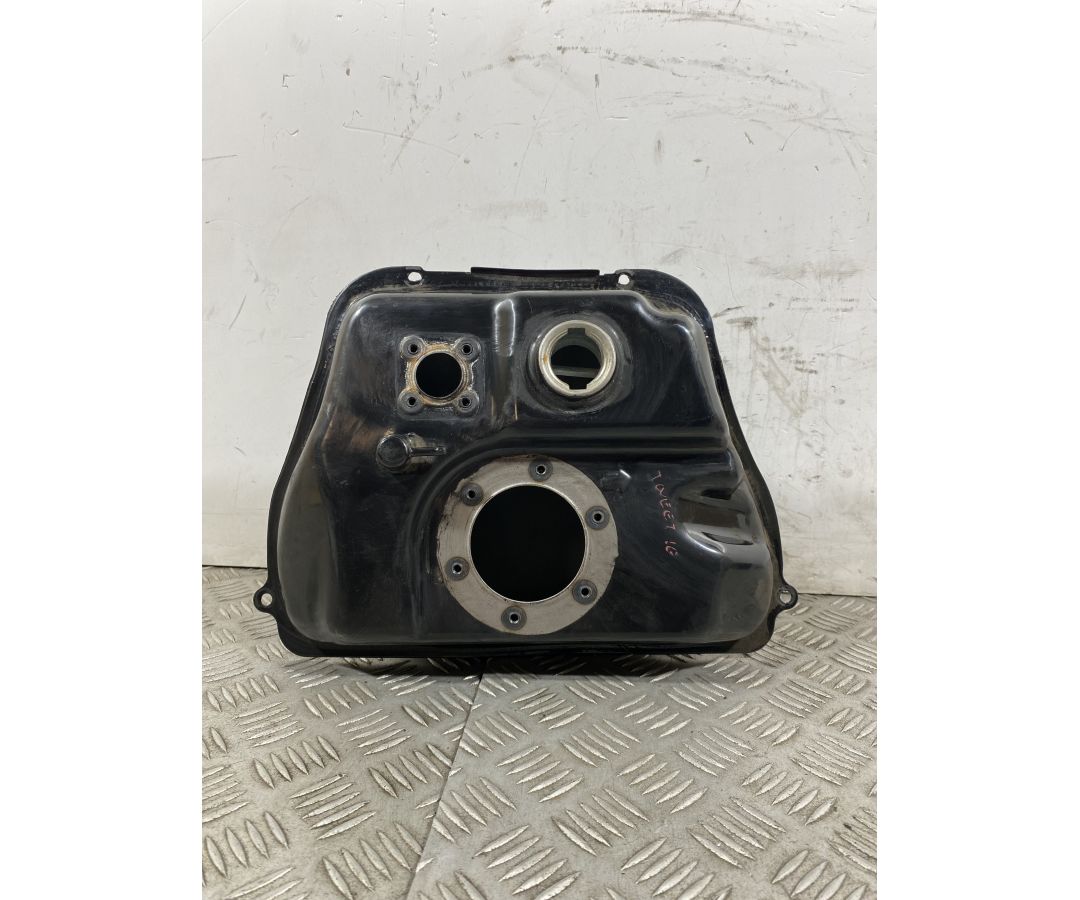 Serbatoio Peugeot Tweet 125 / 150 dal 2017 al 2020  1742311760745