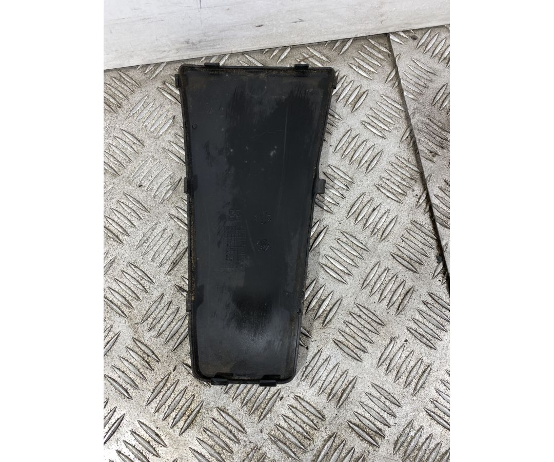 Tappetino Poggiapiedi Centrale Piaggio Vespa ET2 / ET4 / 50 / 125 / 150 dal 1996 al 2006  1742804765172