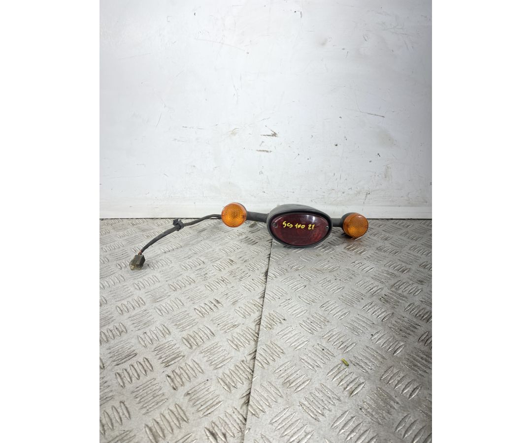 Fanale Stop Posteriore Aprilia Scarabeo 100 2T dal 1999 al 2002  1742826716688