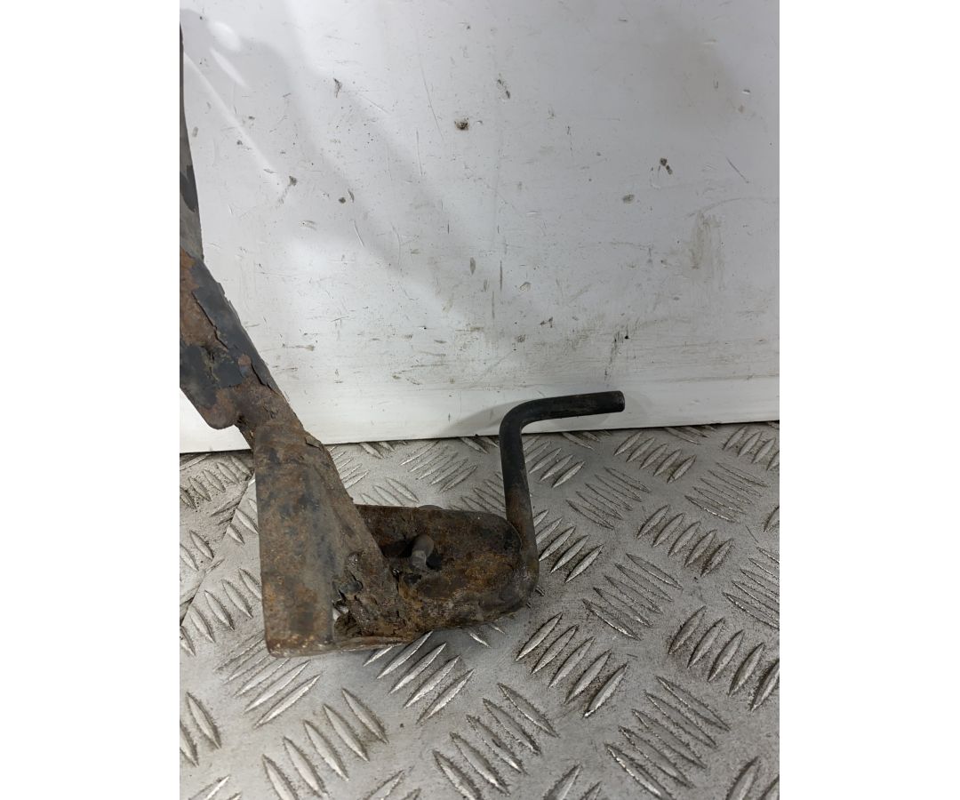 Cavalletto Centrale Aprilia Scarabeo 100 2T dal 1999 al 2002  1742827102329