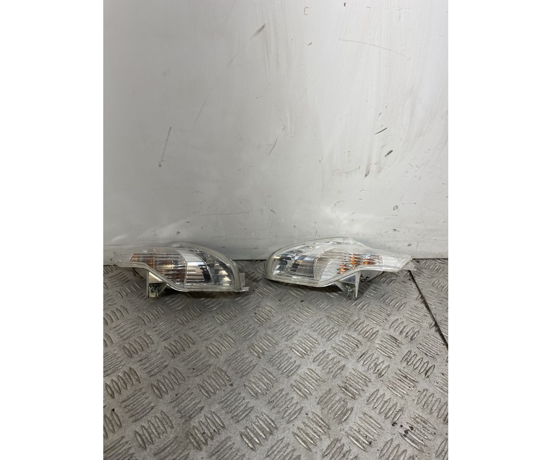 Coppia Frecce Posteriori Piaggio Beverly 300 dal 2011 al 2018  1742998311575