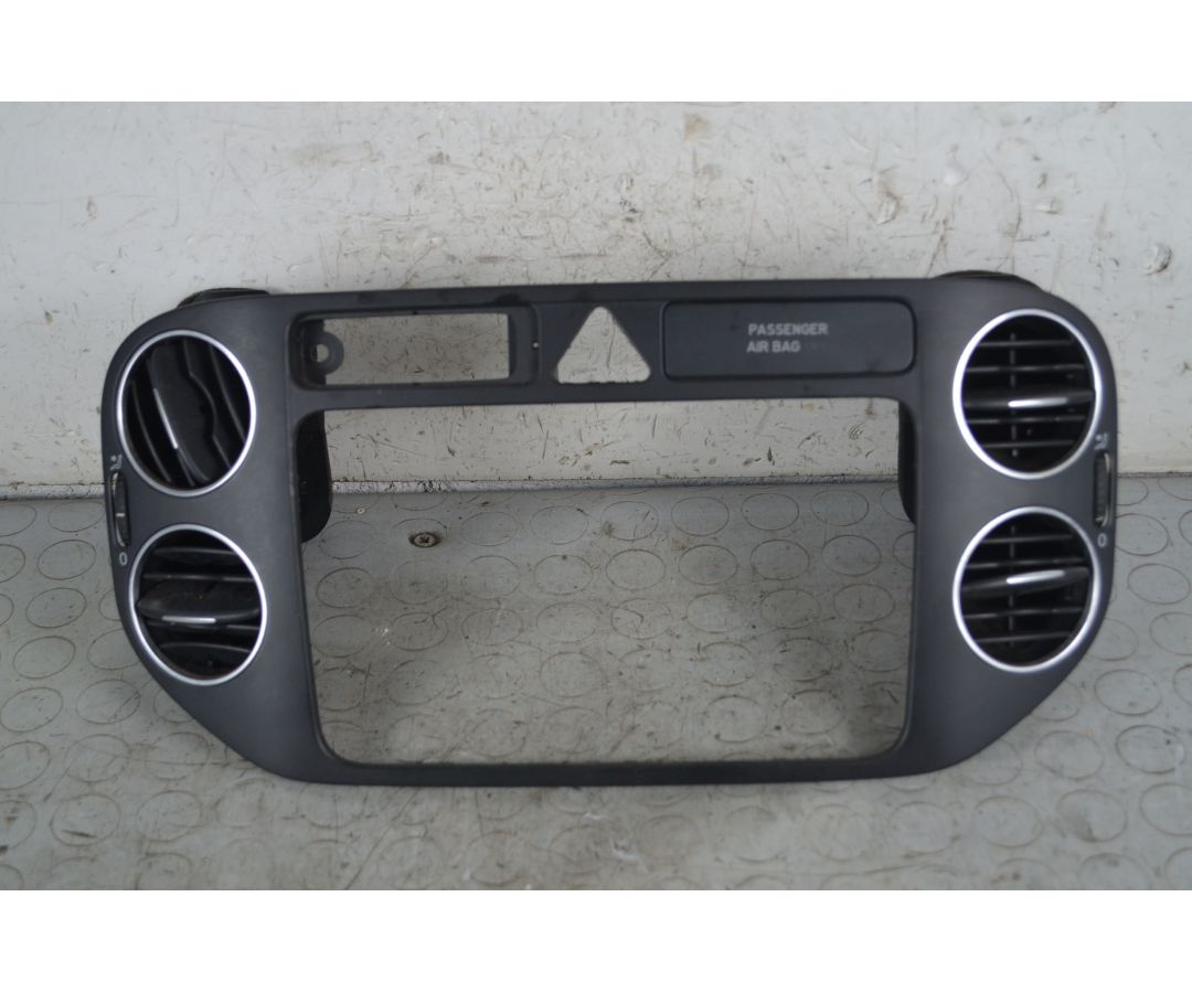 Cornice Rivestimento Console Centrale + Bocchette Aria Volkswagen Golf V Plus Dal 2005 al 2009 Cod 5M0858071  1743668468124