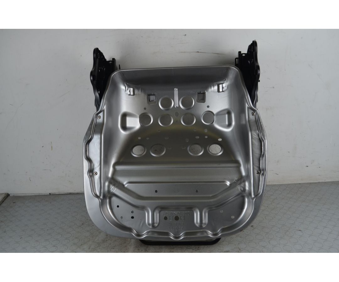 Base Sedile Anteriore DX Mazda 2 Dal 2007 al 2014 Cod D65288A00  1743669512086