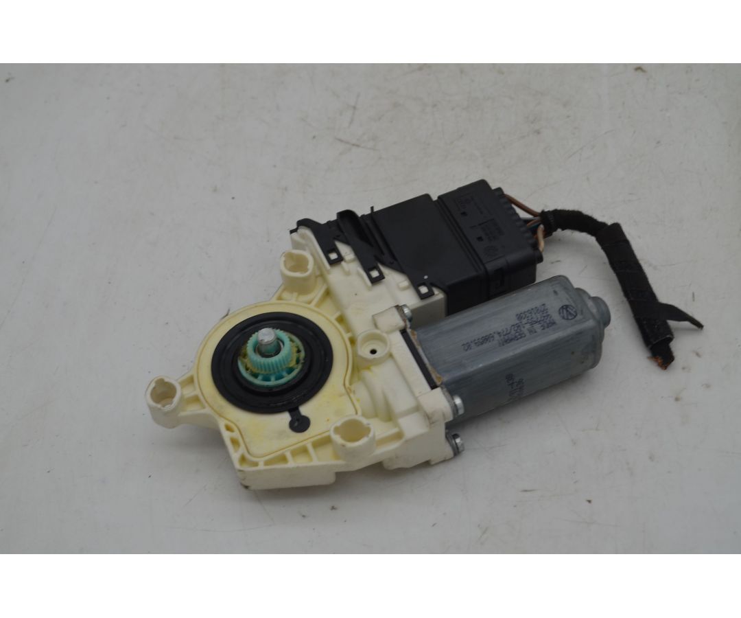 Motorino Alzavetri Posteriore DX Volkswagen Golf V Dal 2003 al 2009 Cod 997755-102  1743775550088