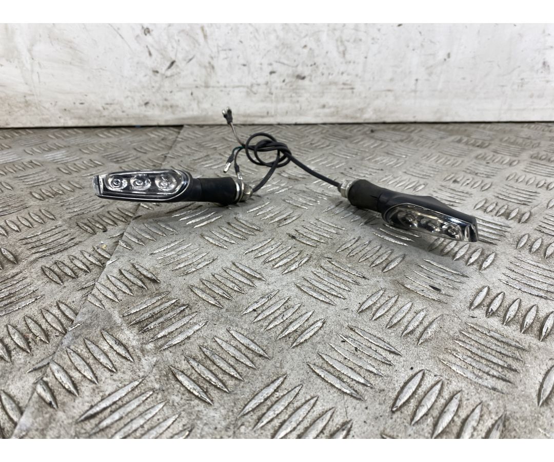 Coppia Frecce Anteriore Benelli TRK 502 Dal 2017 al 2019  1744384618855