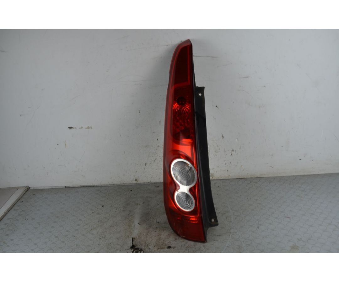 Fanale Stop Posteriore SX Ford Fiesta V Dal 2002 al 2008 Cod 1324570  1745312854888