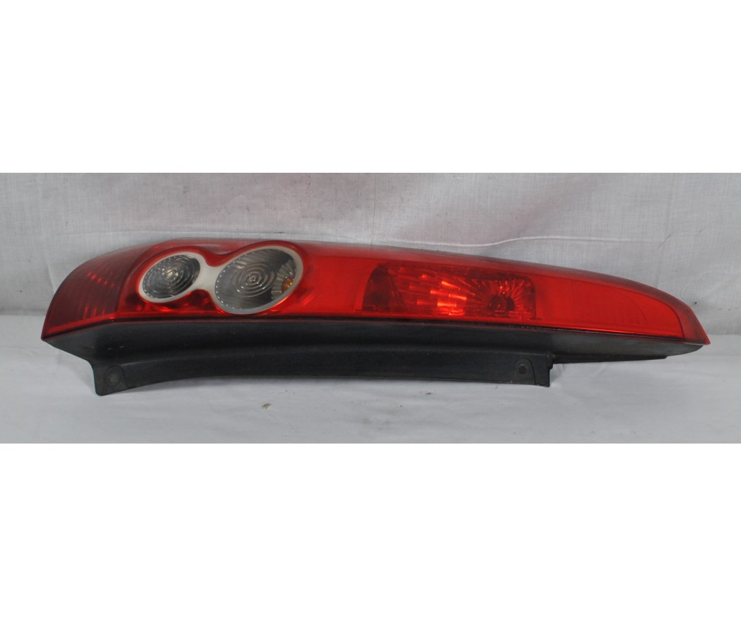 Fanale Stop Posteriore SX Ford Fiesta V 5 porte Dal 2006 al 2008 Cod 10876  1621257571717