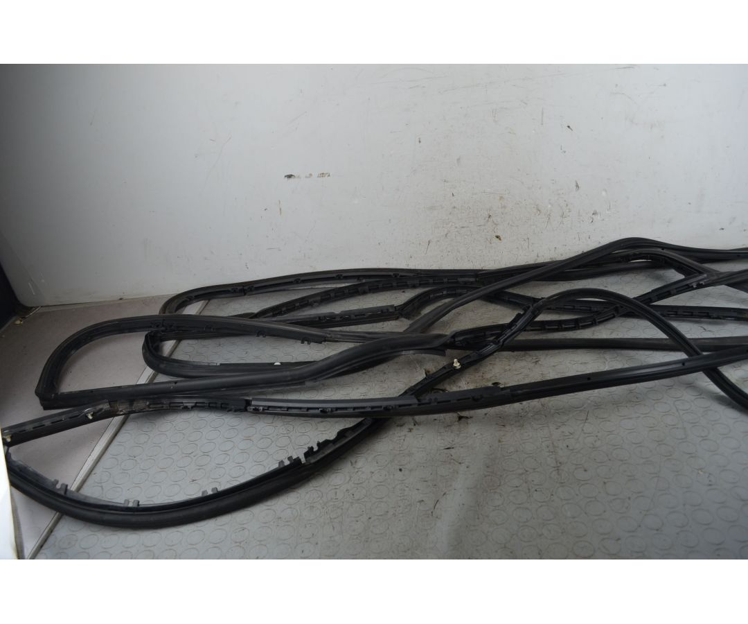 Guarnizioni Interne Anteriori e Posteriori Audi A6 C6 Dal 2008 al 2012  1745851367030