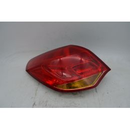 Fanale Stop Posteriore SX Esterno Opel Astra J Dal 2009 al 2015 Cod 13306453  1745920293543