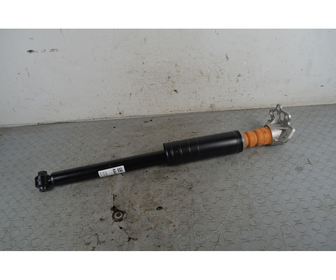 Ammortizzatore posteriore dx o sx Opel Corsa D Dal 2006 al 2014 Cod 13398342  1746435903224
