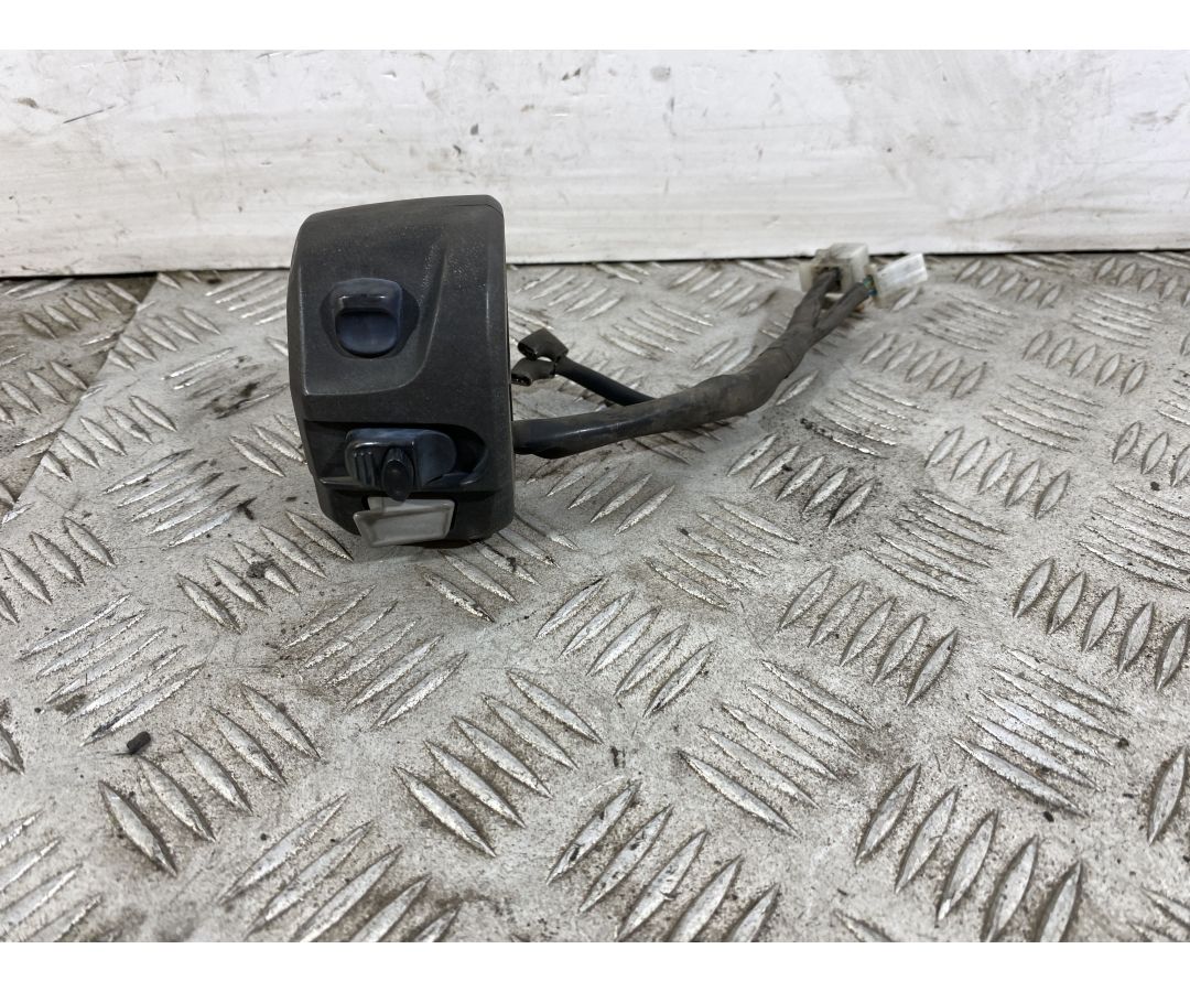 Commutatore Devioluci Sinistro Sx Yamaha Tricity 125 dal 2017 al 2020  1746603997963