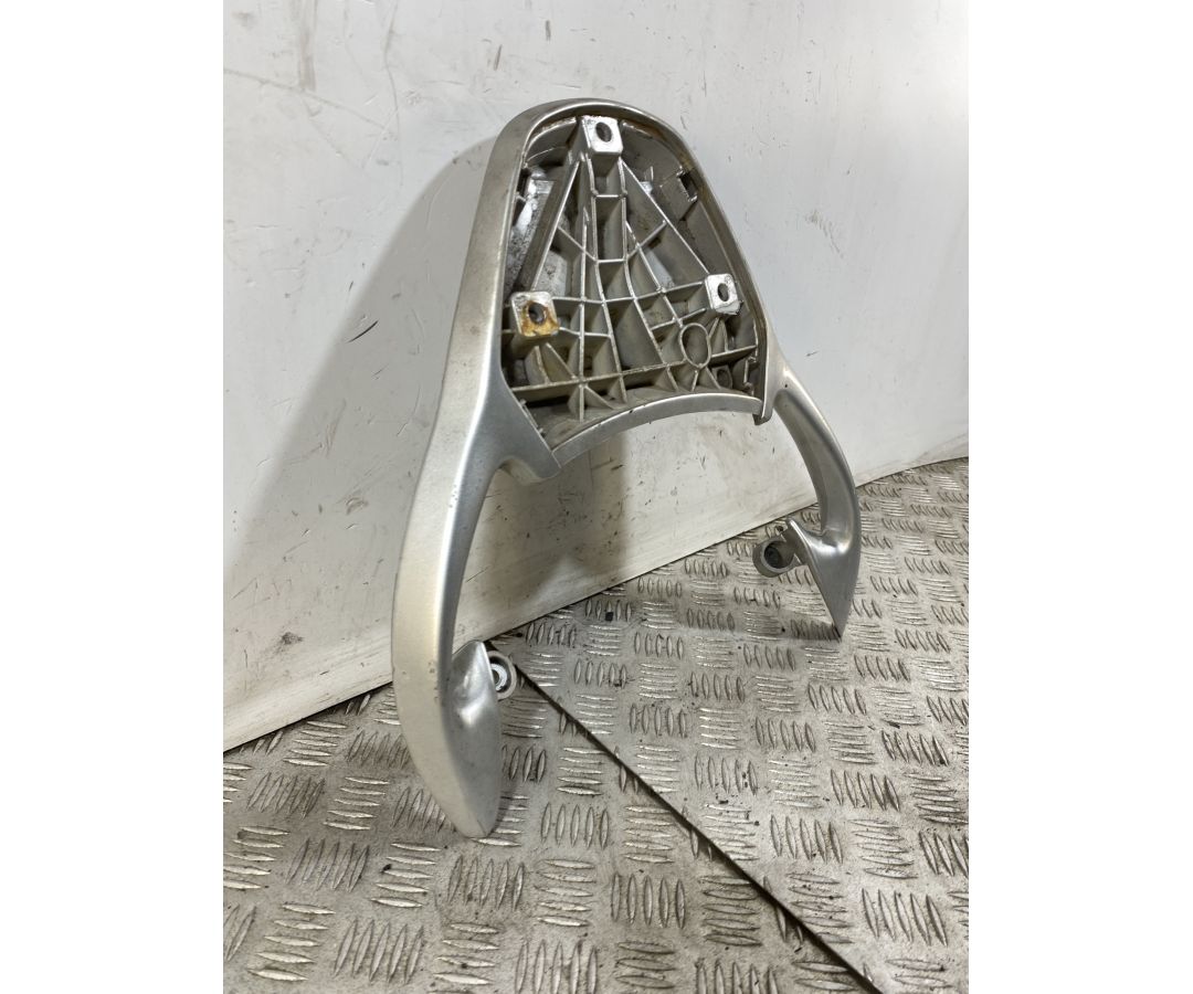 Maniglione Portapacchi posteriore Piaggio Beverly 250 dal 2001 al 2010  1746622774675