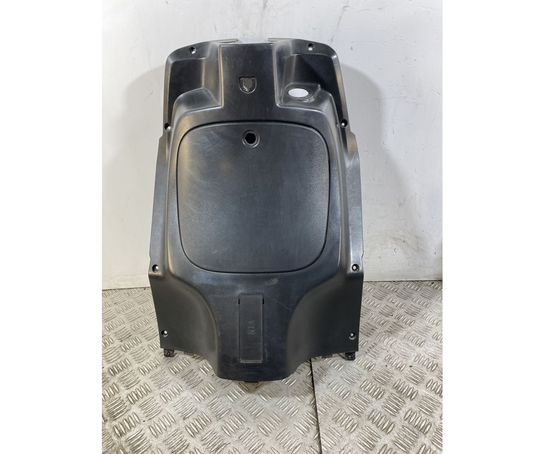 Carena Retroscudo Peugeot Tweet 125 / 150 Dal 2010 al 2017  1746623668461