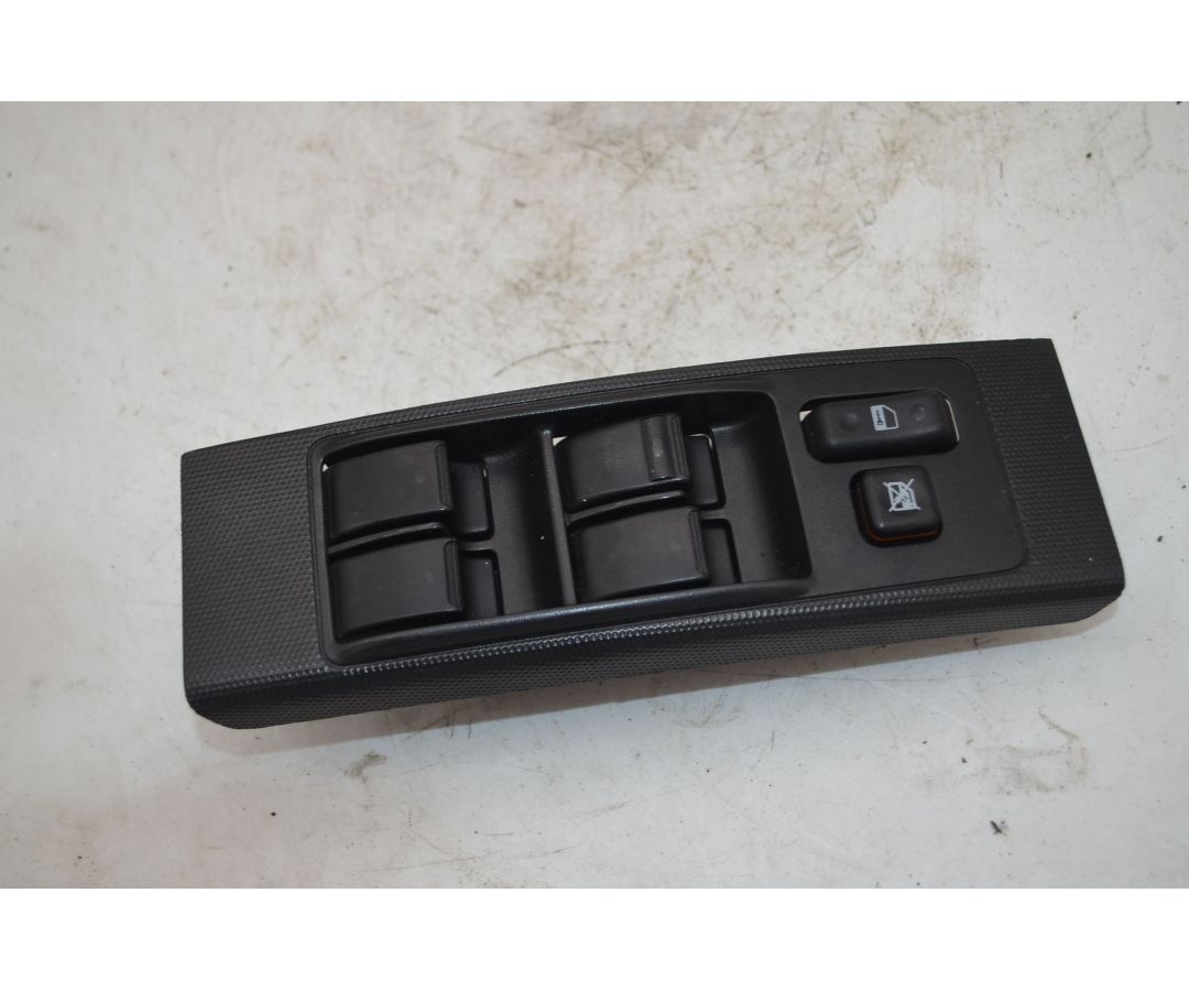 Pulsantiera Alzacristalli Anteriore SX Toyota Corolla Verso Dal 2004 al 2009 Cod 84820-0F030  1746686473965