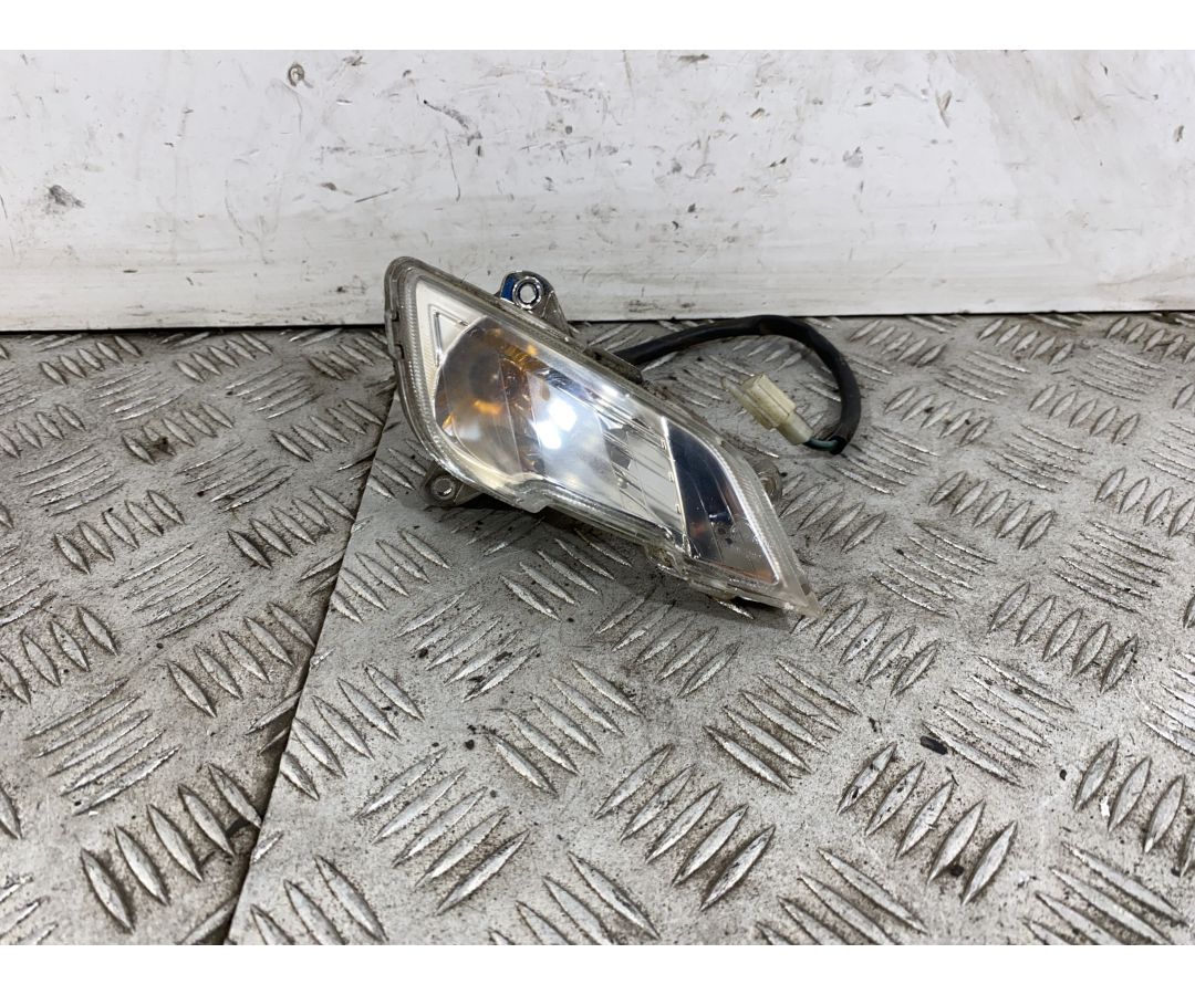 Freccia Anteriore Destra Dx Peugeot Tweet 50 / 125 / 150 dal 2010 al 2017  1746692994317