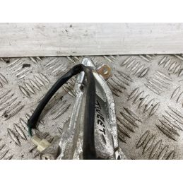 Freccia Anteriore Destra Dx Peugeot Tweet 50 / 125 / 150 dal 2010 al 2017  1746692994317