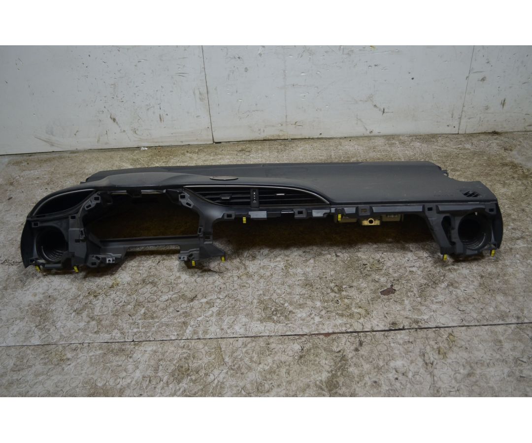 Cruscotto Toyota Yaris Dal 2014 al 2017 Cod 55085-0D010  1746693208246