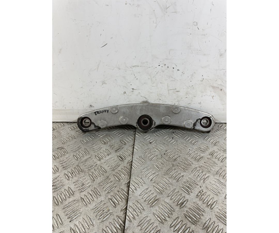 Piastra Superiore Staffa Forcella Yamaha Tricity 125 dal 2014 al 2020  1746695216904