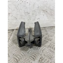 Coppia Pedane Poggiapiedi Passeggero Yamaha Tricity 125 dal 2014 al 2020  1746699699055