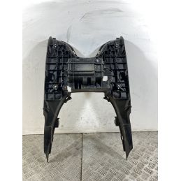 Carena Pedana Poggiapiedi Peugeot Tweet 50 / 125 / 150 dal 2010 al 2017  1746700968088