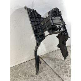 Carena Pedana Poggiapiedi Peugeot Tweet 50 / 125 / 150 dal 2010 al 2017  1746700968088