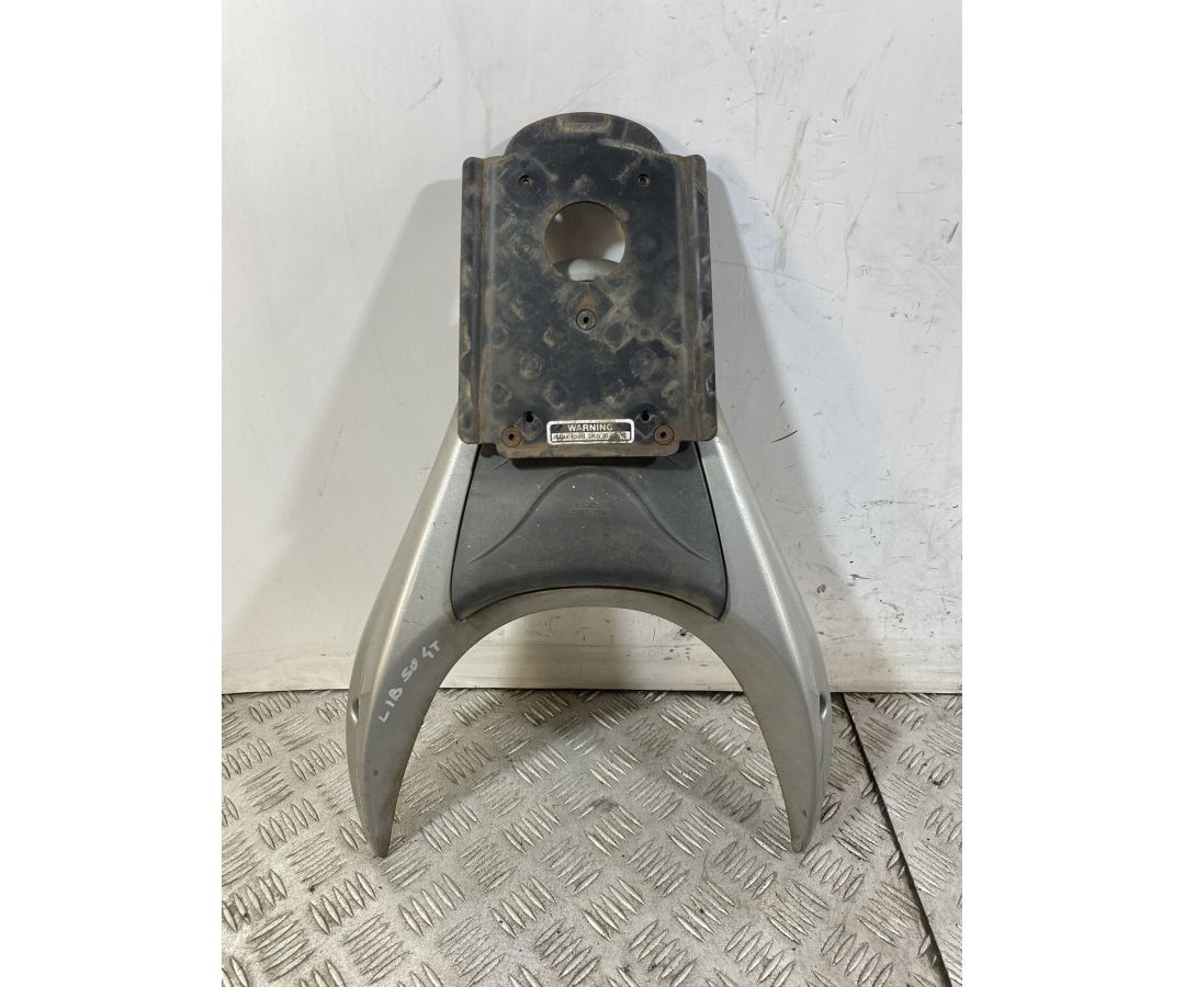 Maniglione Portapacchi Posteriore Piaggio Liberty 50 4T dal 1997 al 2004  1746701620602