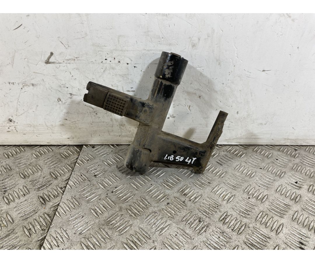 Staffa Supporto motore Piaggio Liberty 50 4T dal 2004 al 2016  1746794860206