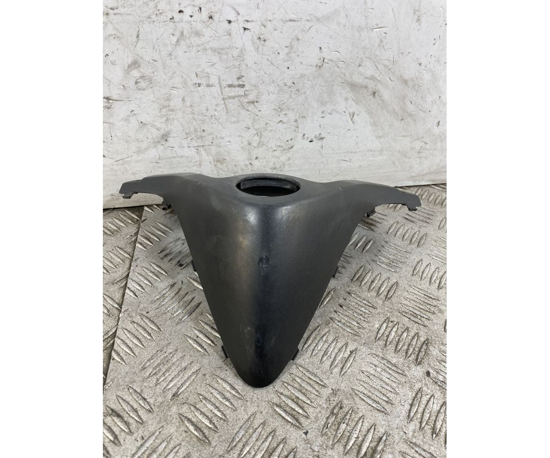 Carena Cornice Retroscudo Yamaha Tricity 125 / 155 dal 2014 al 2020  1746802539995