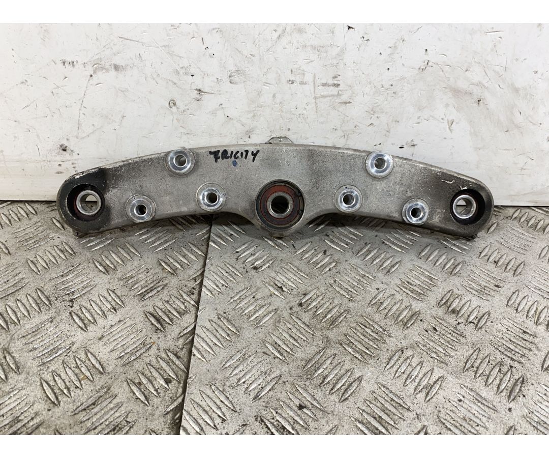 Piastra Superiore Staffa Forcella Yamaha Tricity 125 dal 2014 al 2020  1747038503644