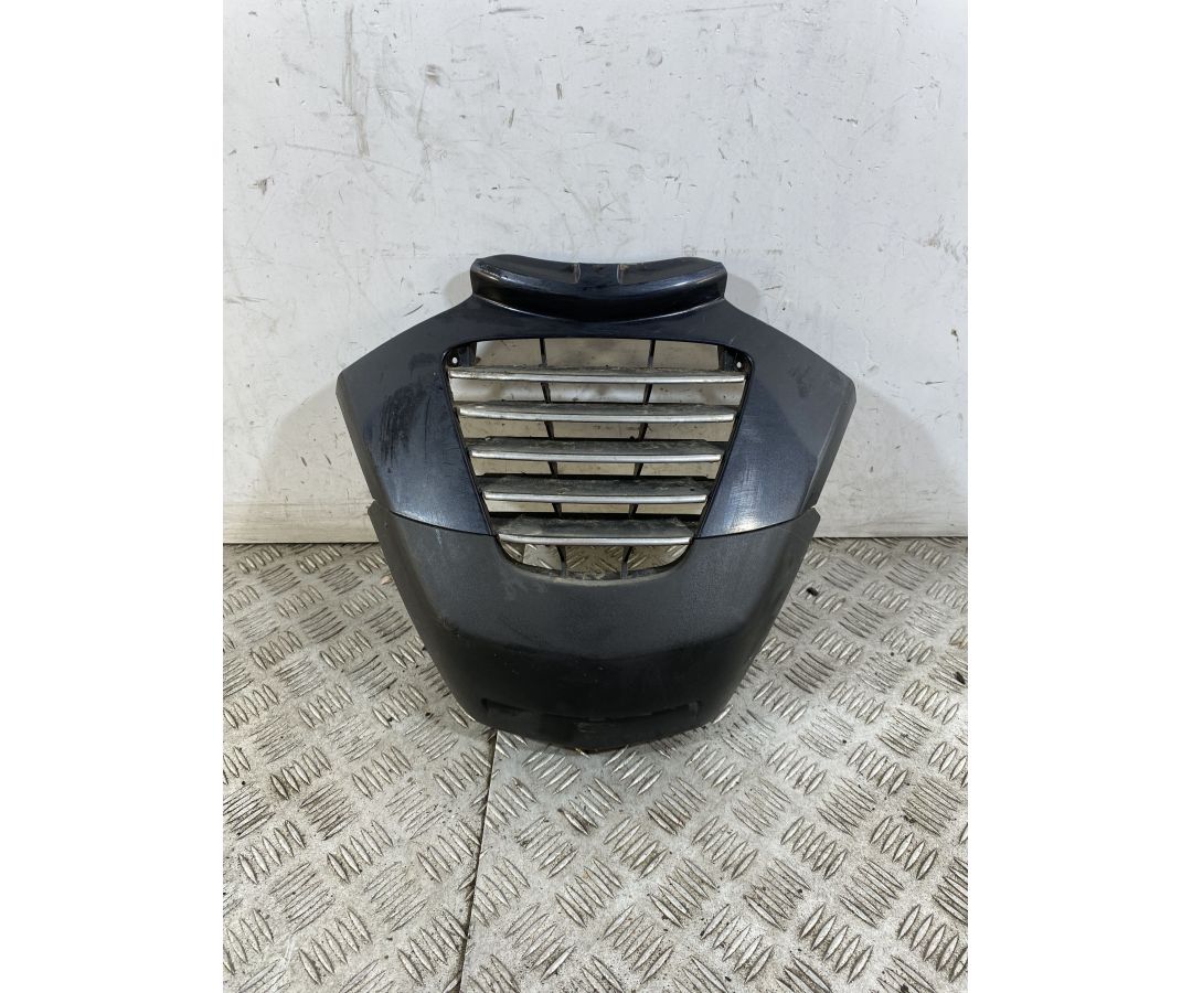 Carena Griglia Anteriore Piaggio MP3 250 Dal 2006 Al 2011  1747207919283