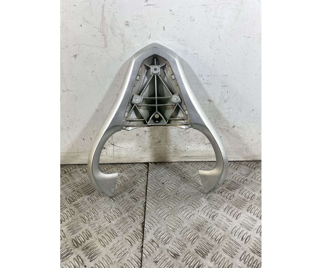 Maniglione Portapacchi Posteriore Piaggio Liberty 150 3V dal 2013 al 2015  1747220116669
