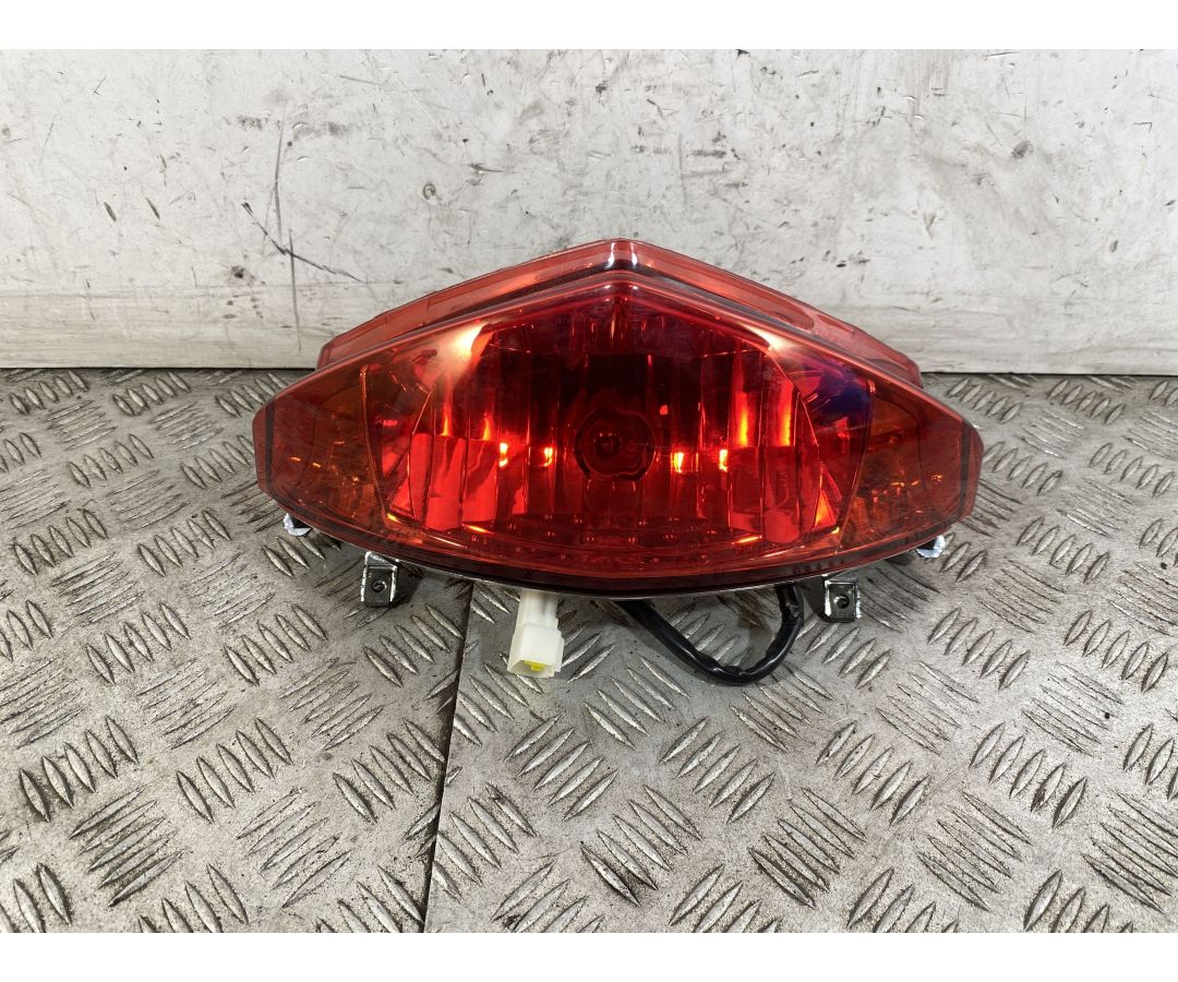 Fanale Stop Posteriore Benelli Caffènero 125 dal 2011 al 2016  1747312312436