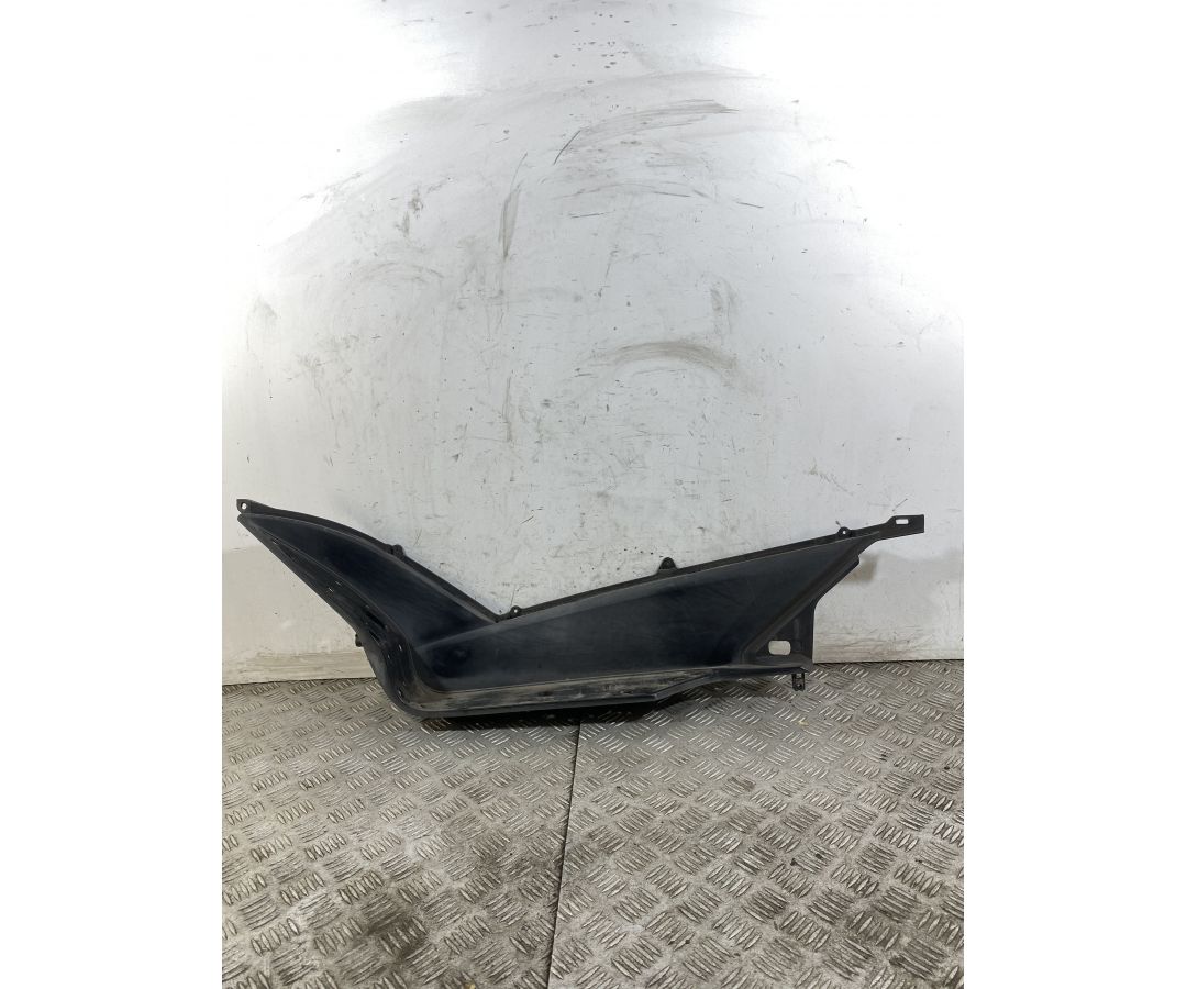 Carena Pedana Poggiapiedi Sinistro SX Honda SW-T 400 / 600 dal 2008 al 2016  1747663257943