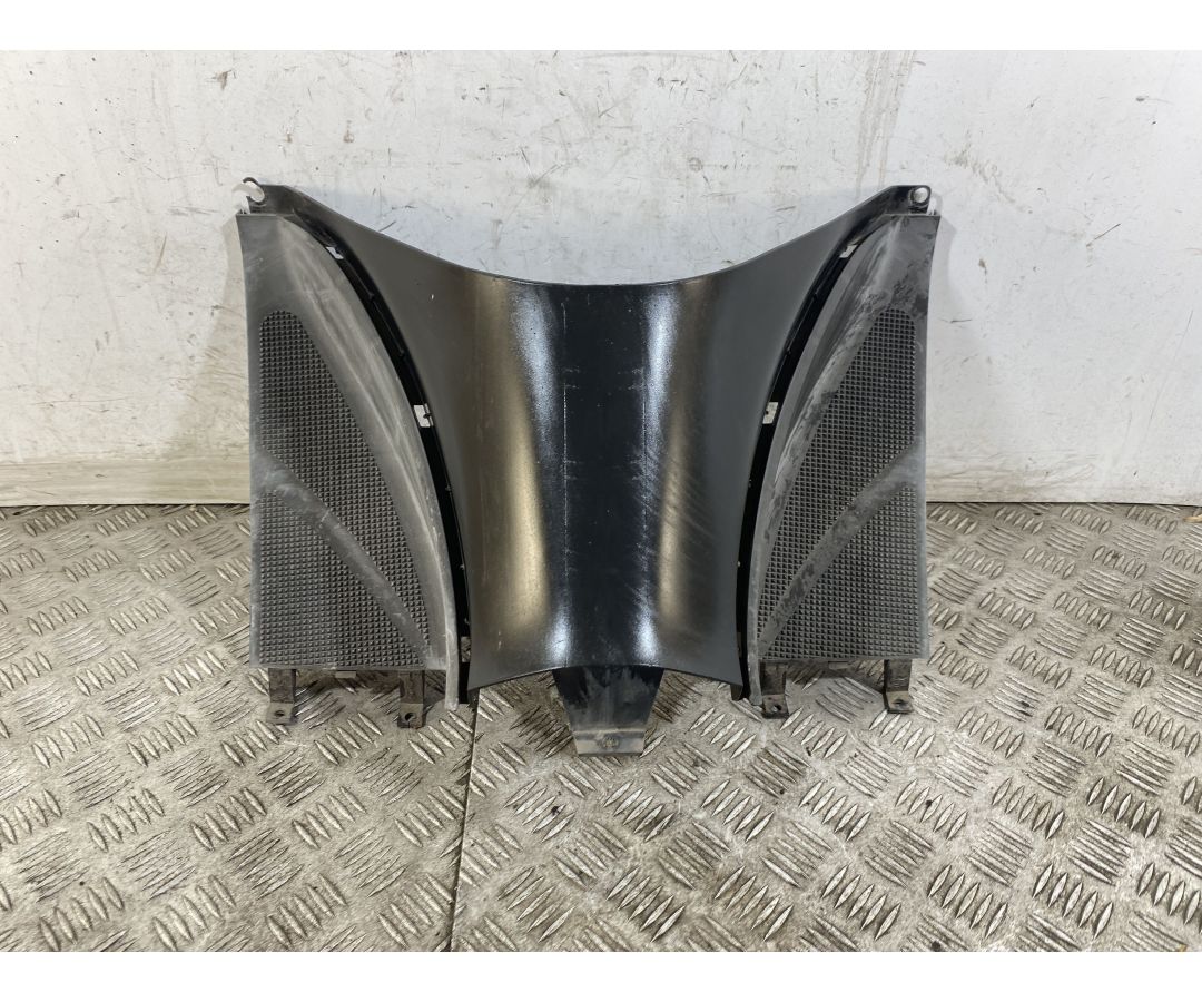 Carena Poggiapiedi Frontale Yamaha Majesty 150 Dal 1999 al 2006  1747837478778