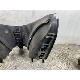 Carena Poggiapiedi Frontale Yamaha Majesty 150 Dal 1999 al 2006  1747837478778