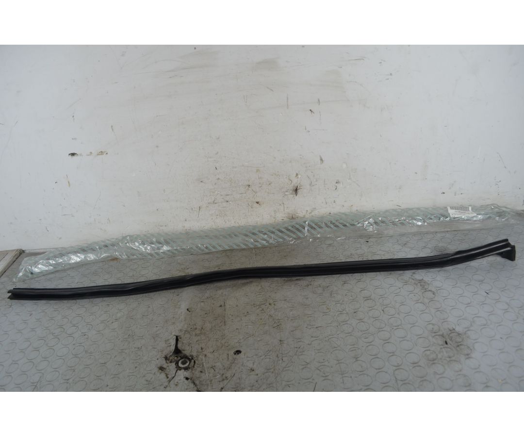 Guarnizione porta posteriore battente Fiat Ducato Dal 1999 al 2006 Cod 1313950080  1747917129538