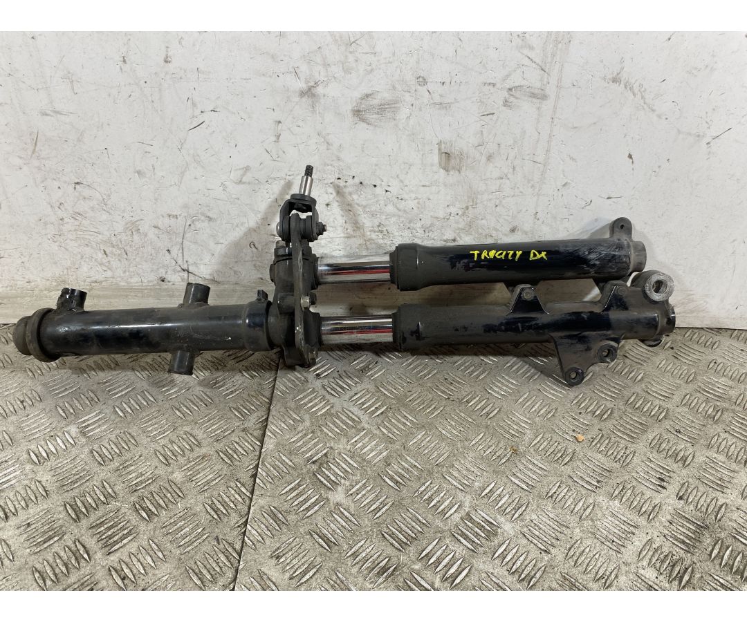 Forcella Destra Dx Yamaha Tricity 125 dal 2014 al 2020  1747983492697