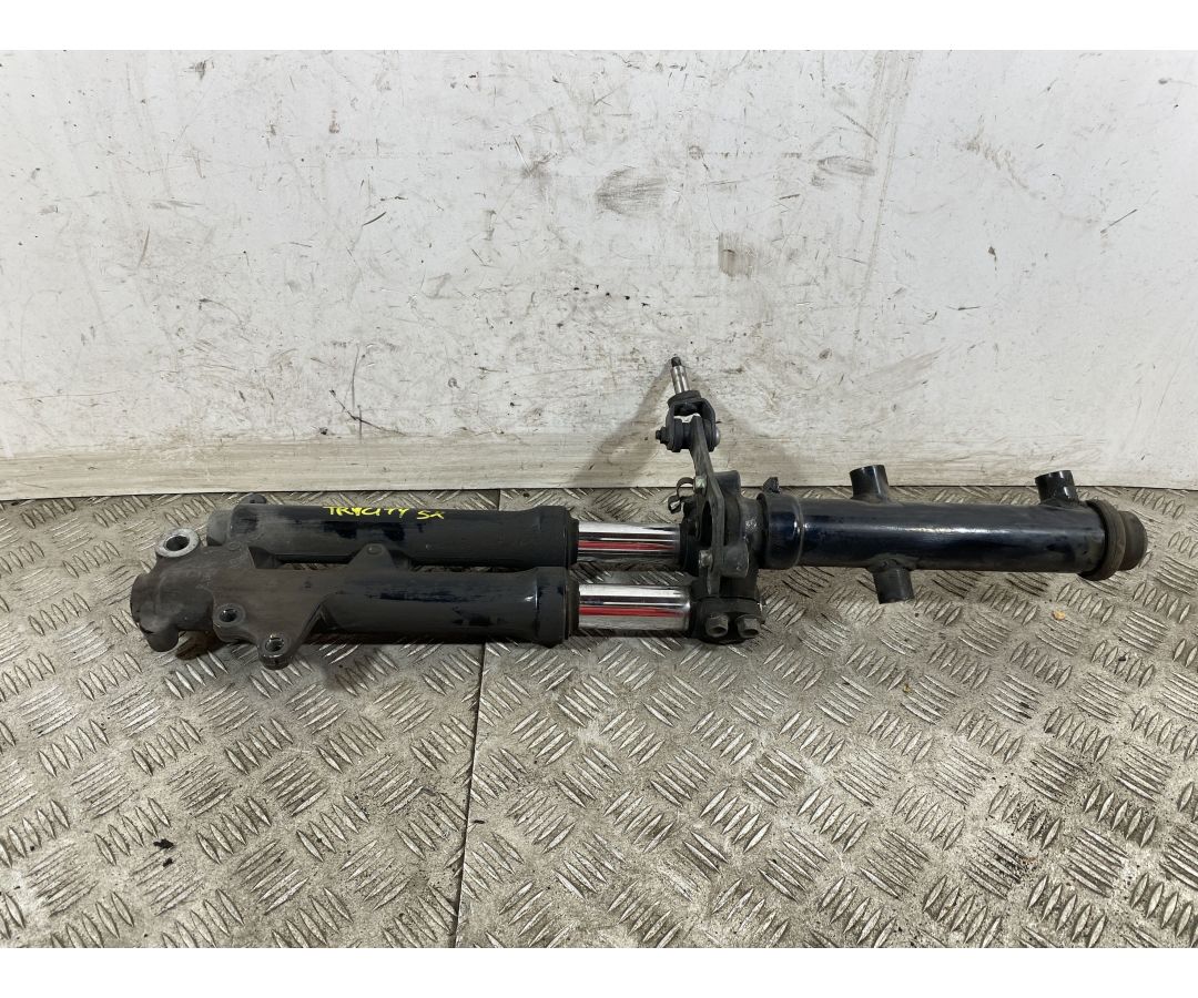 Forcella Sinistra Sx Yamaha Tricity 125 dal 2014 al 2020  1747991842095