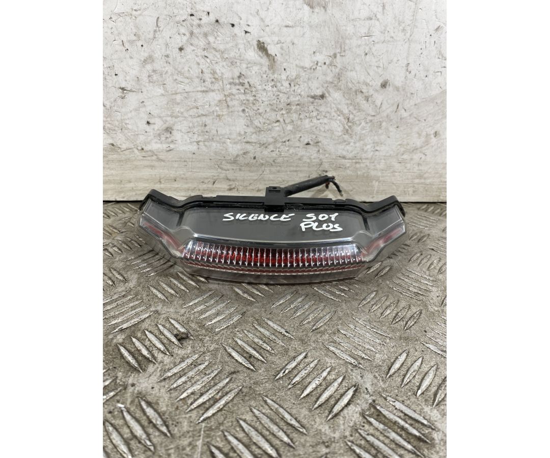 Fanale Stop Posteriore Silence S01 Plus Dal 2021 Al 2025  1747993889401