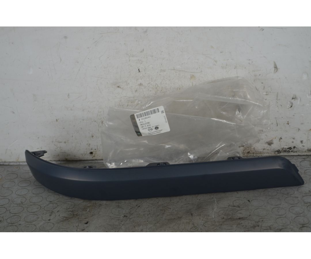 Modanatura paraurti posteriore SX Opel Astra H Dal 2004 al 2011 Cod 93185043 4  1748249951484