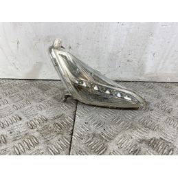 Freccia Anteriore Destra Dx Piaggio Beverly 250 dal 2001 al 2010  1748425376919