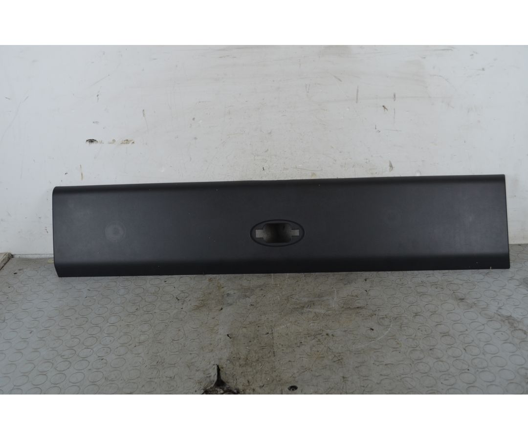 Modanatura pannello posteriore SX Opel Movano Dal 2006 al 2010 Cod 93197647  1748947448743