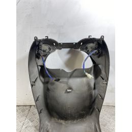 Carena Scudo Anteriore Con Frecce Kymco People 125 Dal 1999 al 2005  1749029123510