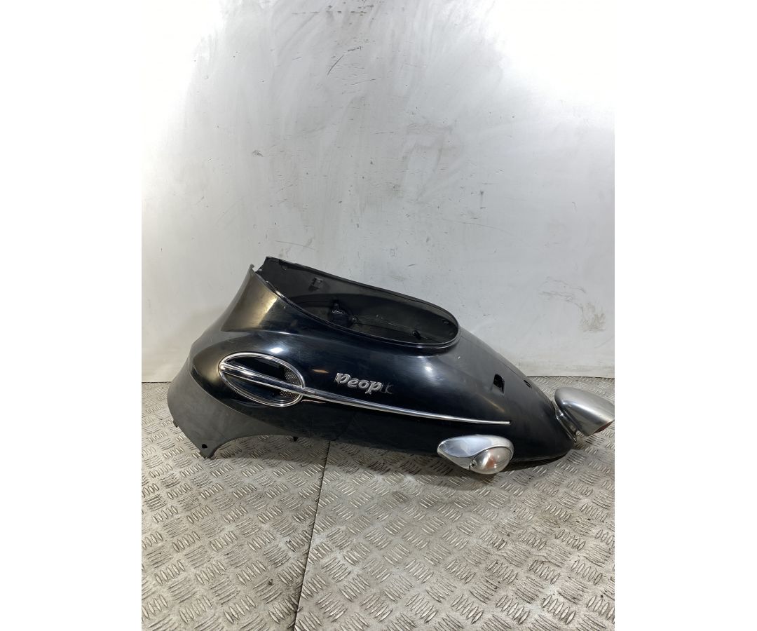 Carena Codone Posteriore Con Frecce E Stop Kymco People 50 Dal 1999 al 2005  1749032919810