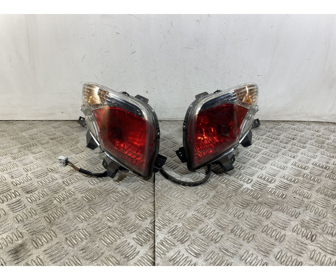 Coppia Fanali Stop Posteriori Honda SW-T 400 dal 2008 al 2016  1749136182233