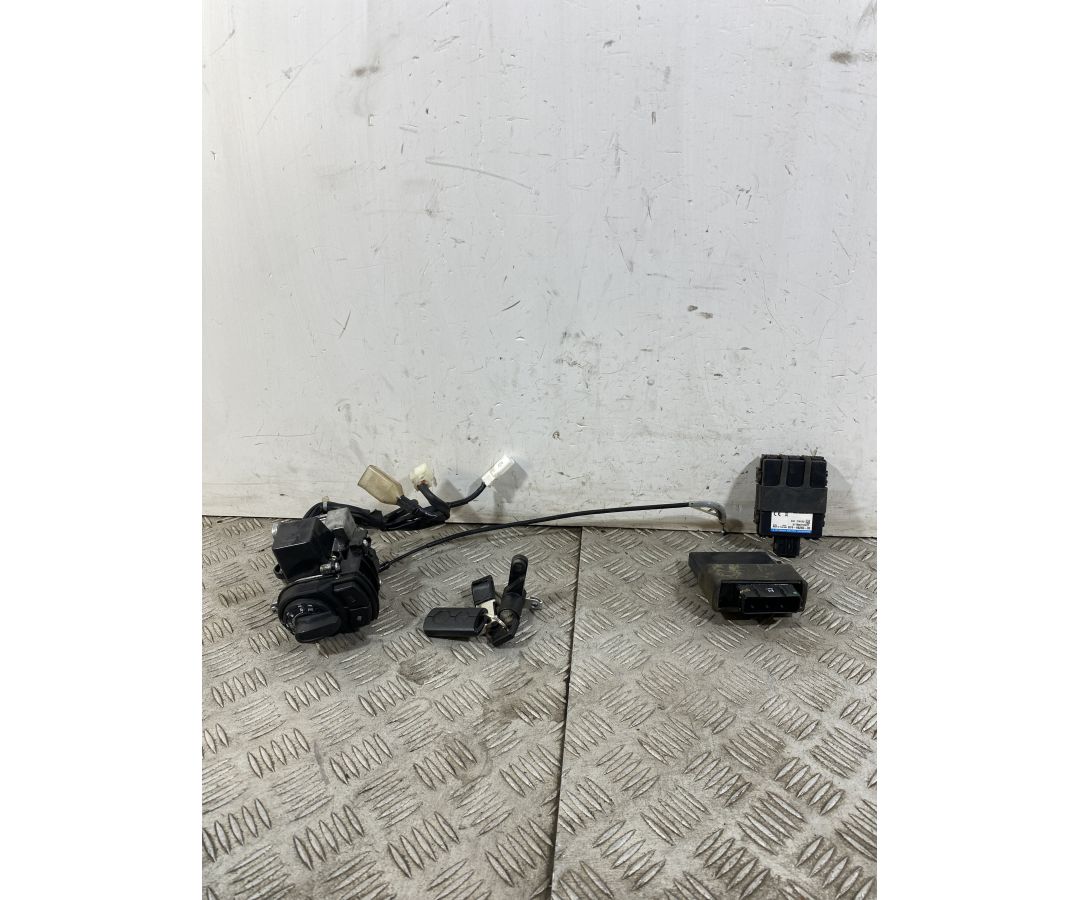 Kit Chiave Yamaha Xmax X-max 300 dal 2017 al 2020 COD B74-H6265-05  1749632916066